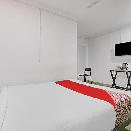 Hotel O New Lakeview Palace Hyderabad Exterior foto